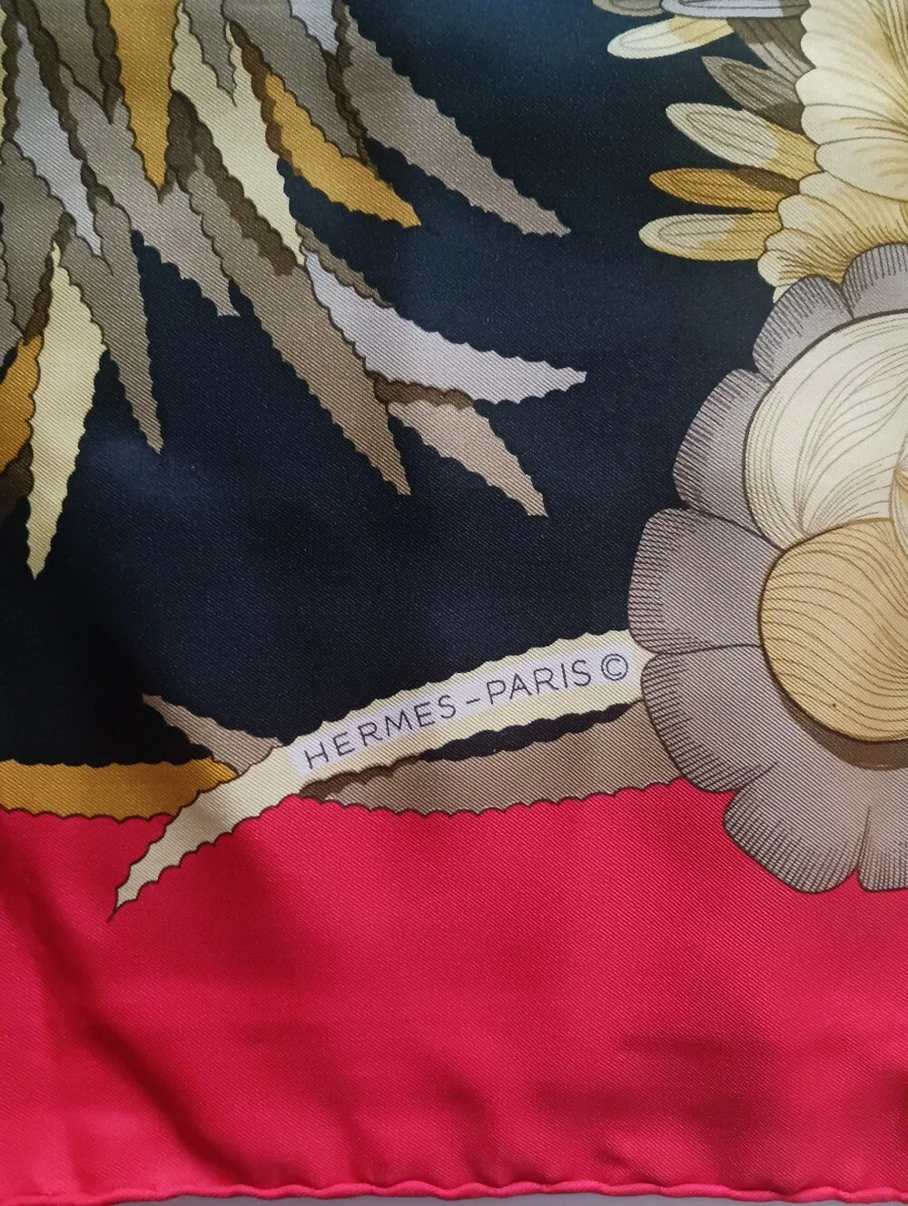 Vintage Hermes Thaiti  Carre 90s Designed By Caty Latham Silk Scarf 35" - Picture 4 of 7
